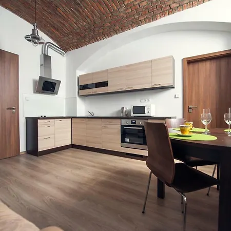 Apartment Dobrovskeho 30 *