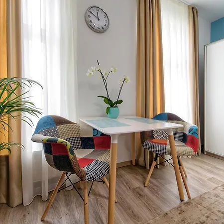 Apartment Dobrovskeho 30 *