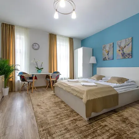 Apartment Dobrovskeho 30 *