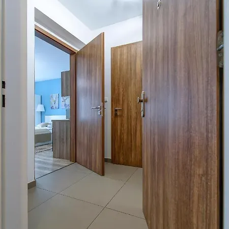 Apartment Dobrovskeho 30 *